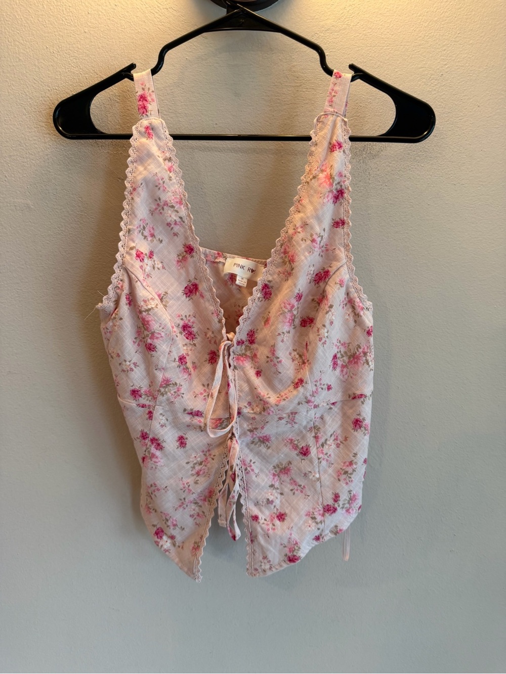 Pink Rose Floral Tie Front Cami Top Pink White Lace Trim Handkerchief Hem Medium